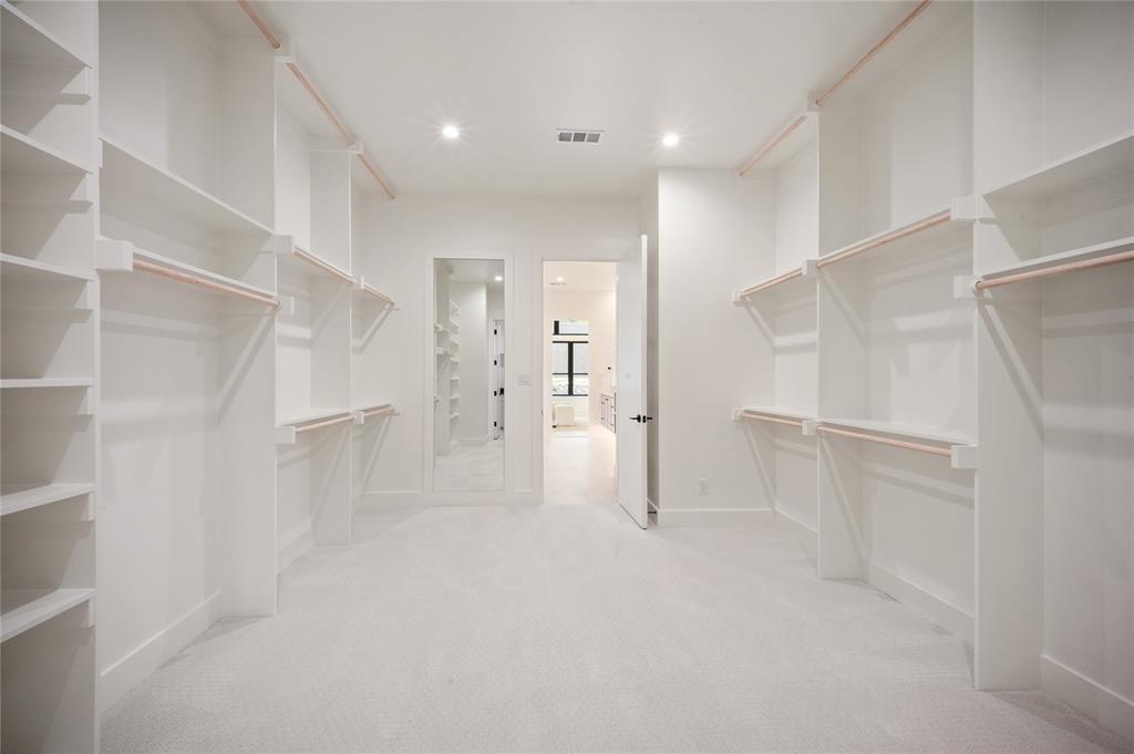 WHITE ROCK FORREST - Residential