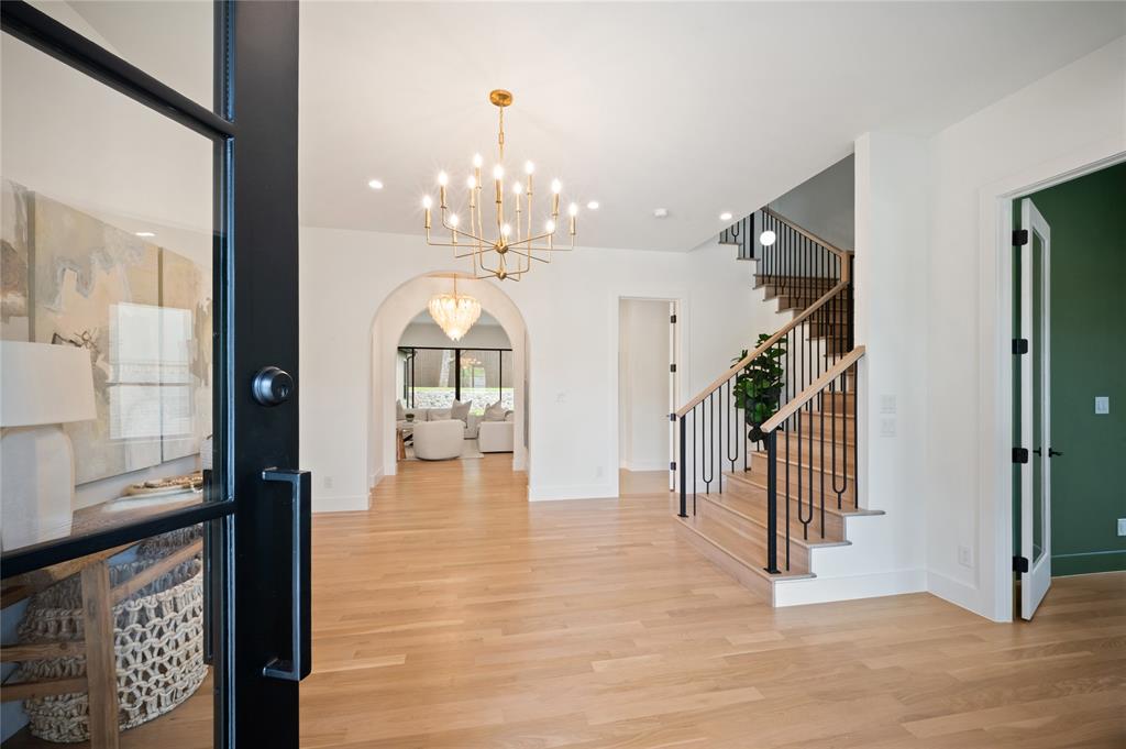 WHITE ROCK FORREST - Residential