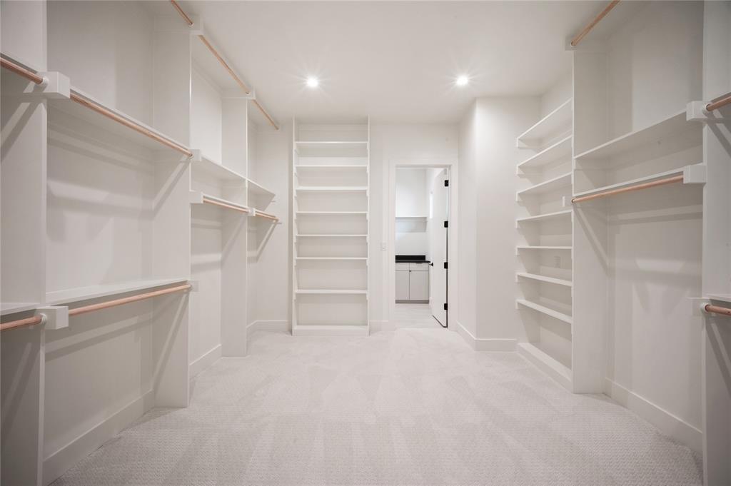 WHITE ROCK FORREST - Residential
