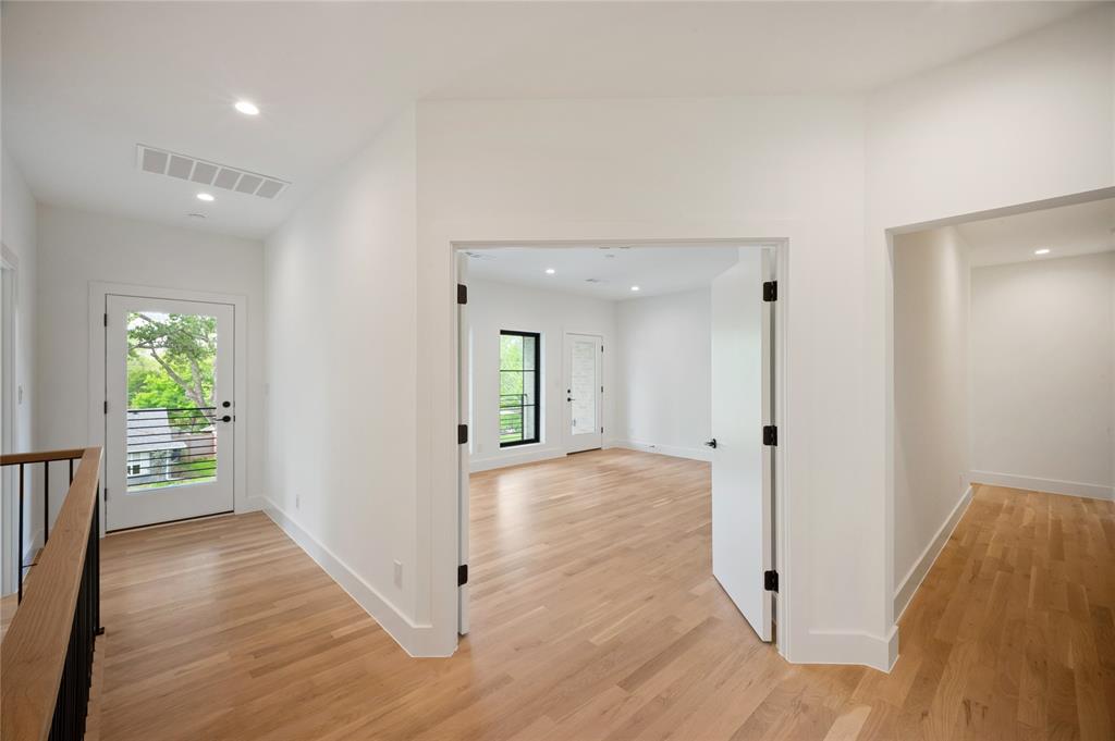 WHITE ROCK FORREST - Residential