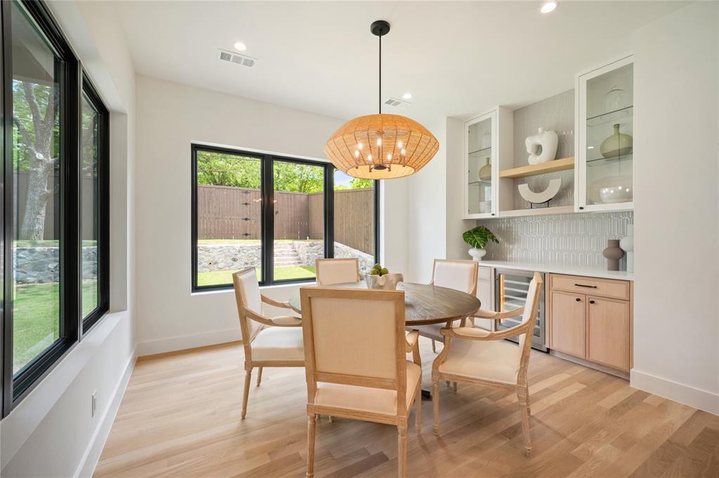 WHITE ROCK FORREST - Residential