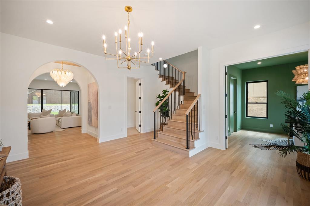 WHITE ROCK FORREST - Residential