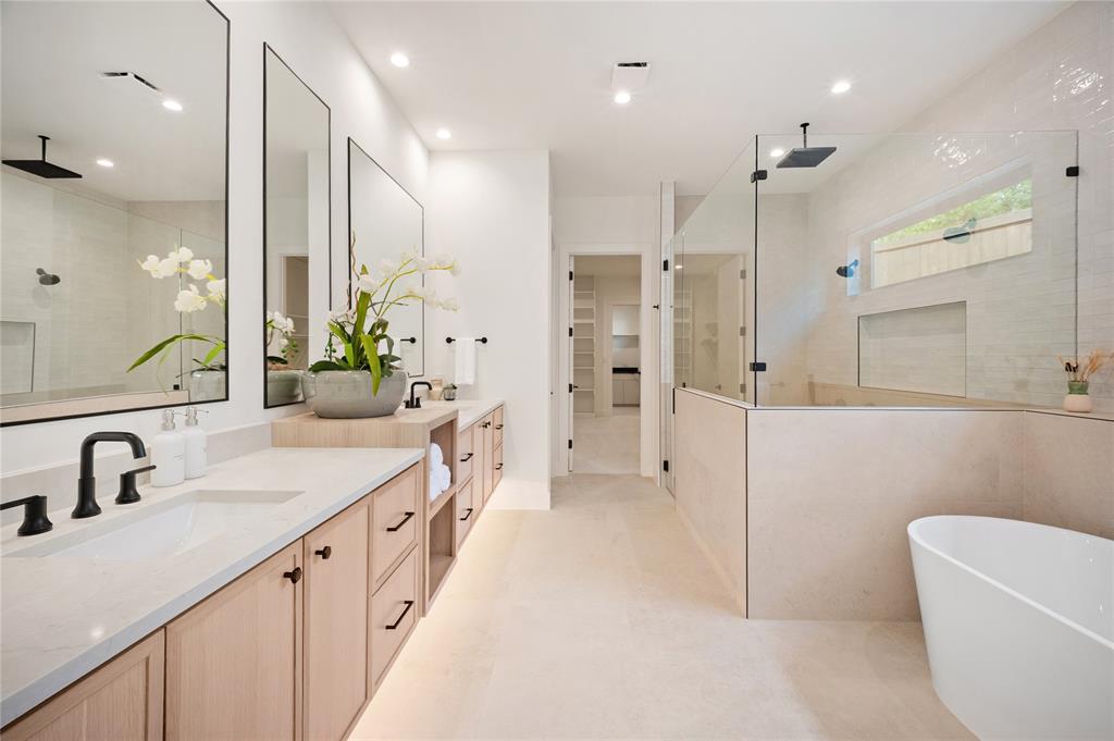 WHITE ROCK FORREST - Residential