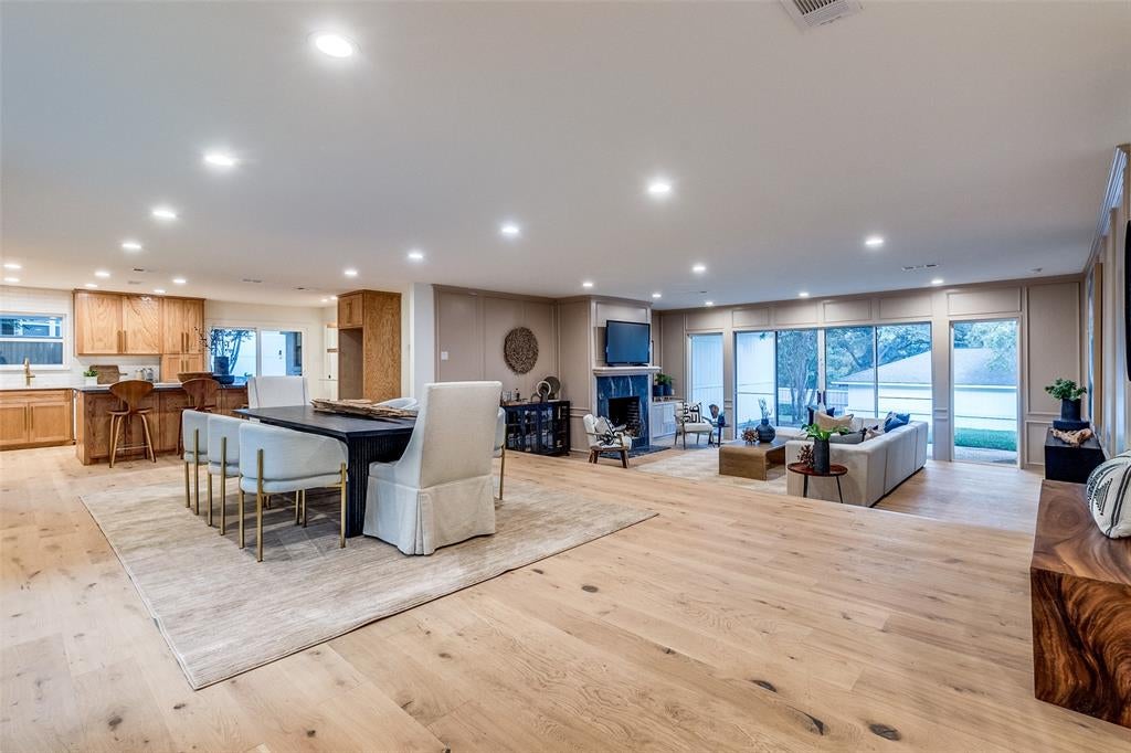 9563 Windy Knoll Drive
