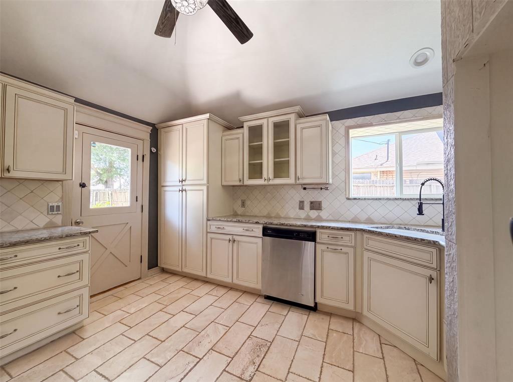 6315 Meadow Glen Drive