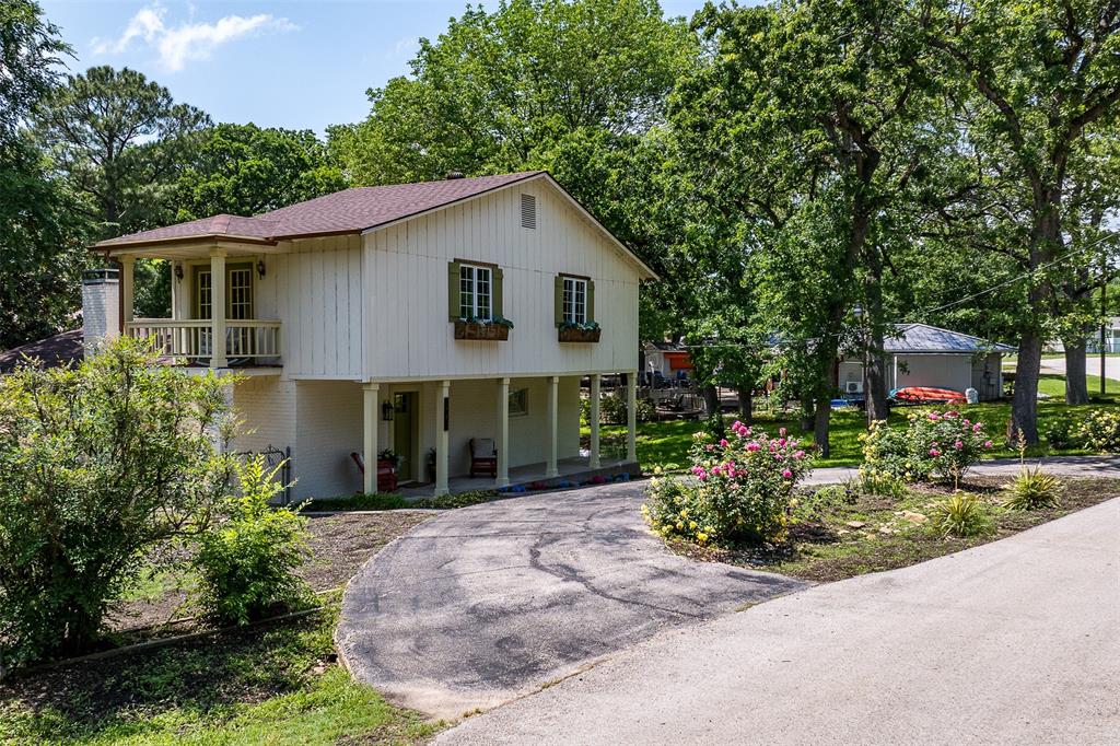 1501 Oak Shore Drive