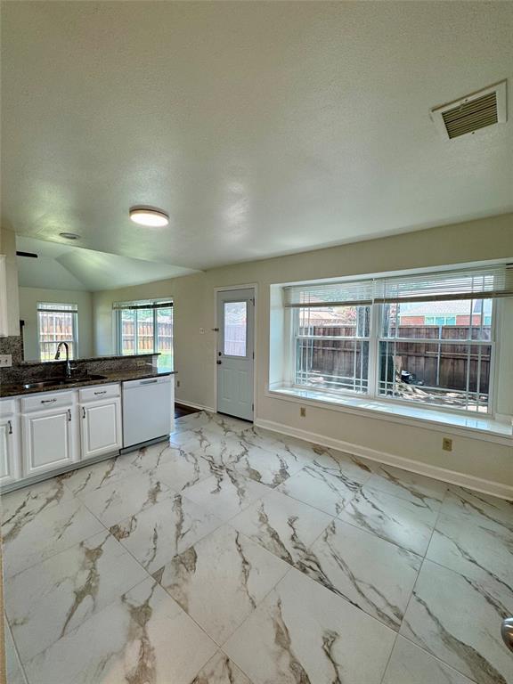 Russell Creek Ph III - Residential Lease