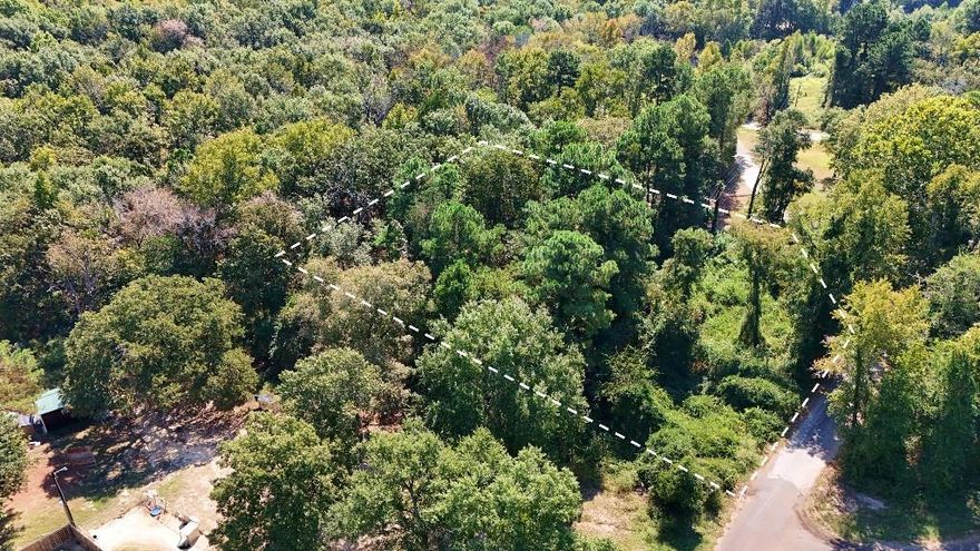 Never leave the lake again! Snatch up this opportunity to play and stay at Lake Holbrook, a high end community but with no HOA!
-4 mins from Beach & Boat Ramp
-No Restrictions or HOA!
-Paved Road Frontage
-Power & Water Available, Septic-Approved
-No Floodplain or Wetlands
-Priced to Sell Quickly!

PROPERTY: Build your dream home or weekend getaway on this scenic 1.07-acre residential lot located just a stone’s throw from Lake Holbrook. Offering the perfect blend of freedom and community, this property is ideal for anyone looking to enjoy lakeside living with no restrictions. No HOA Restrictions: Enjoy complete freedom – the Lake Holbrook Estates HOA has been dissolved. Build how you want while still benefiting from a safe, high-end neighborhood vibe. Paved Road Frontage: Convenient access with power and water lines available along the road, making utilities setup a breeze.