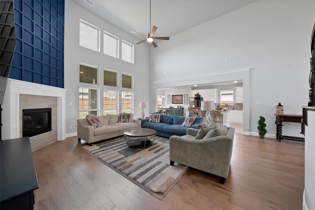 2208 Birdwatch Lane