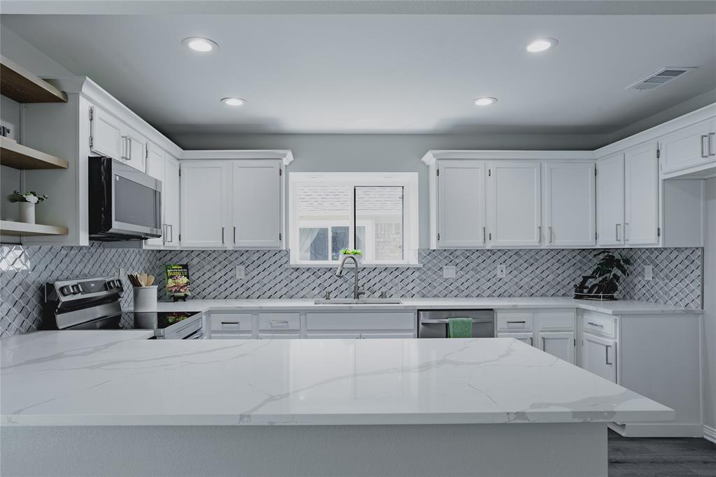 Ridgecrest 01 - Residential