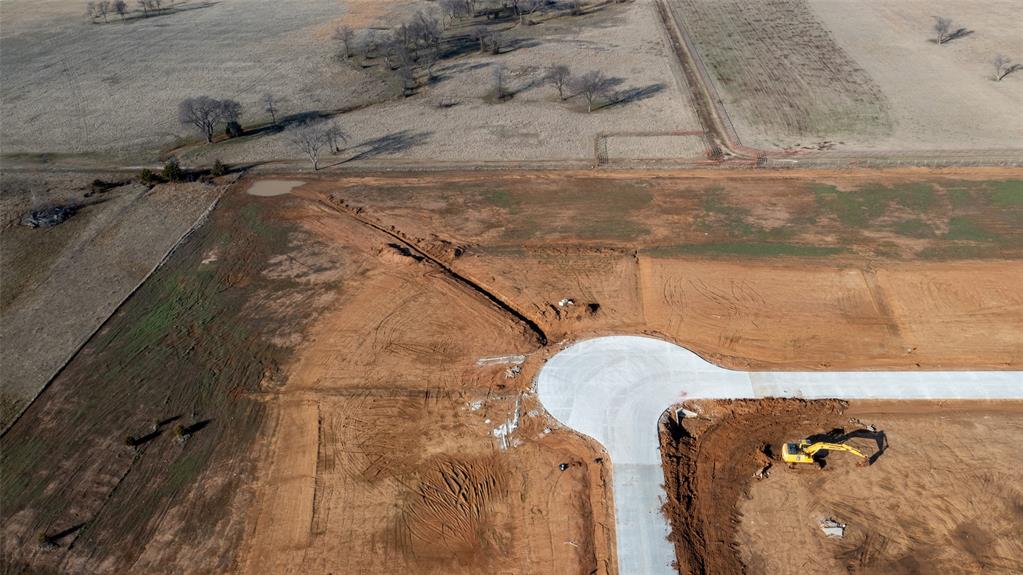 DIXIE ESTATES - Land