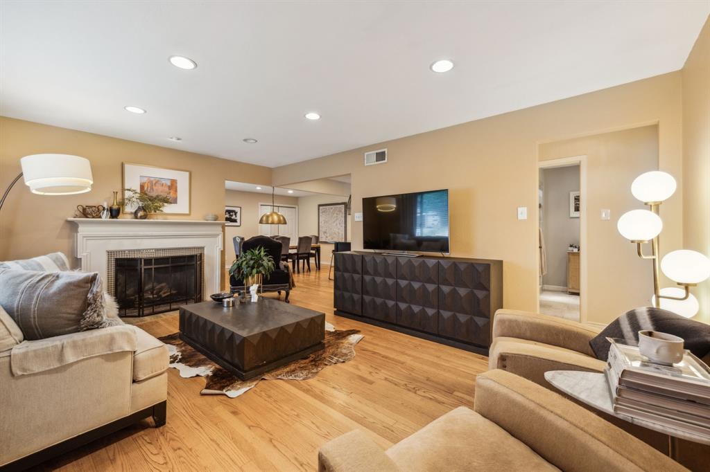 9834 Carnegie Drive