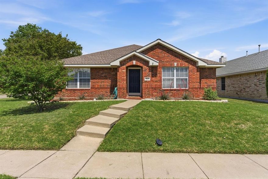 Beautifully updated move-in ready home in the heart of McKinney! Open concept layout features a spacious family room with vaulted ceilings flowing seamlessly into the kitchen and dining areas-perfect for everyday living and entertaining. Versatile front room can serve as a dining space, office or playroom. This inviting property features luxury vinyl plank flooring installed throughout in December 2025, creating a seamless durable finish and style.  The primary suite offers a comfortable retreat with an updated bathroom and walk-in shower. Secondary bedrooms are spacious with ample natural light and separated from the primary bedroom. The backyard offers additional space to play, relax, or entertain. 

Recent major updates provide peace of mind, including a new hot water heater (July 2025), HVAC system replaced in 2019, and foundation repair in November 2025, with lifetime transferrable warranty. Exterior improvements include fresh paint (October 2025), a cedar fence, and roof in April 2026. Smart home features include a WiFi-enabled keyless entry and garage door opener (October 2025); garage springs replaced in 2024.

Located near HWY 121 & I-75 in a desirable community featuring three pools, walking-biking trails, and close to E.A. Randles Park and Johnson elementary school. Convenient to shopping and dining-this home offers comfort, updates and location.