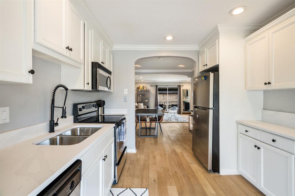 El Camino Real Condo - Residential