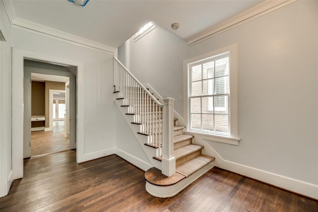 3303 Drexel Drive