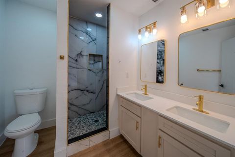 4425 Hilltop Street Dallas TX 75227