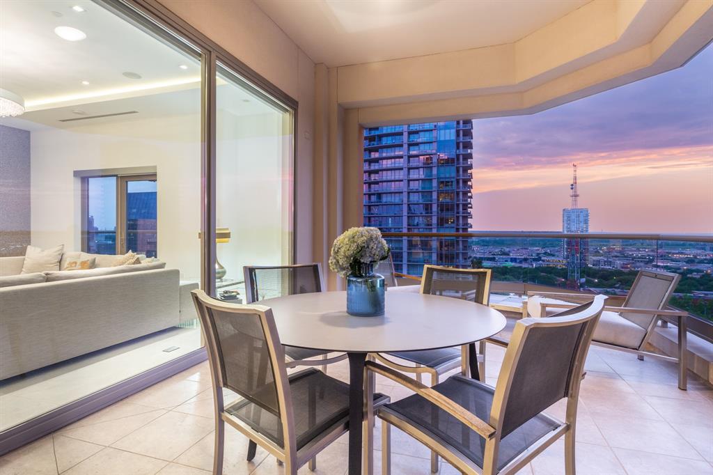 Stoneleigh Residences - Residential