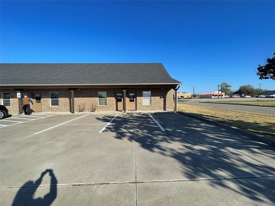 Convenient Location, Handicap accessible, beautiful finish out! ADA approved.  Suite A contains 3 office spaces or Reception area and 2 office spaces, with bath and kitchenette area.  Luxury vinyl plank throughout, ceiling fans, granite countertop in Kitchenette. Built-in Cabinets, Front and Rear entrance, common shared parking lot in front. Current tenant will vacate by December 31, 2025.  1-3 year lease available. 1st month rent due upon signing of lease.  Call agent for questions and complete lease information.