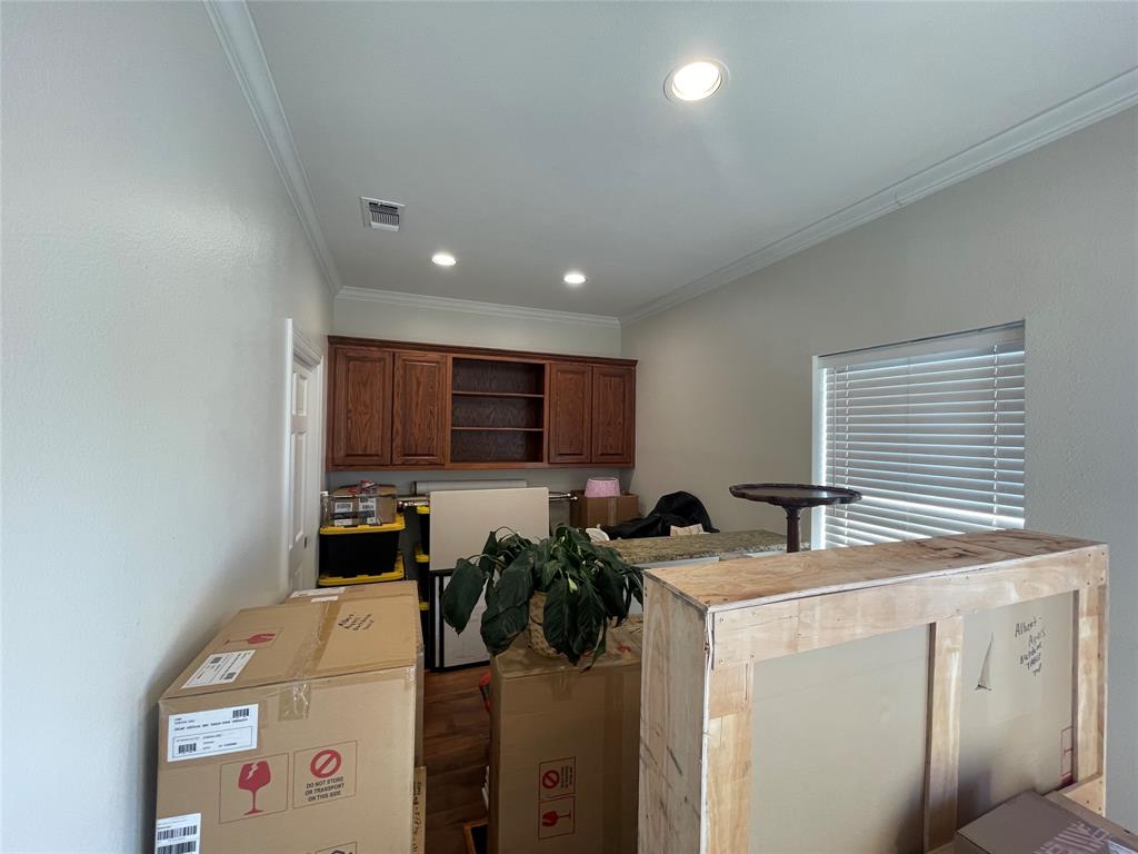 S4977 SOUTH FORTY ADD, PH II - Commercial Lease