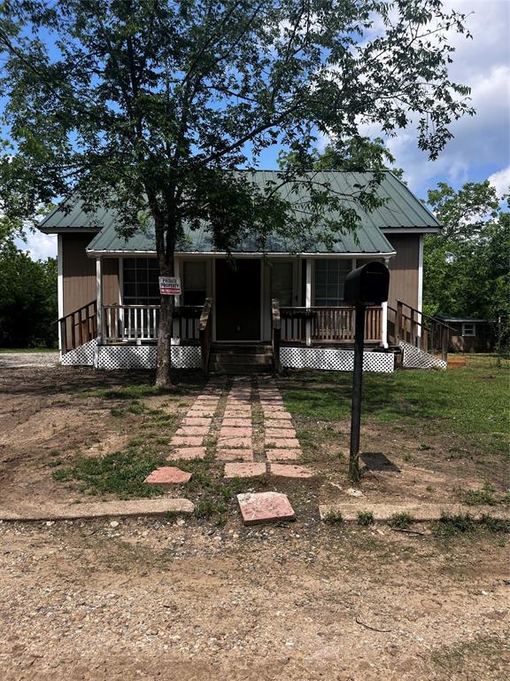 Photo 1 of 40 — 210 Kean, Ladonia, TX 75449