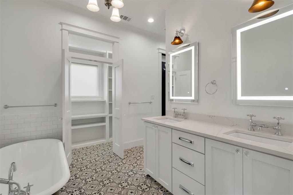 Junius Heights - Residential