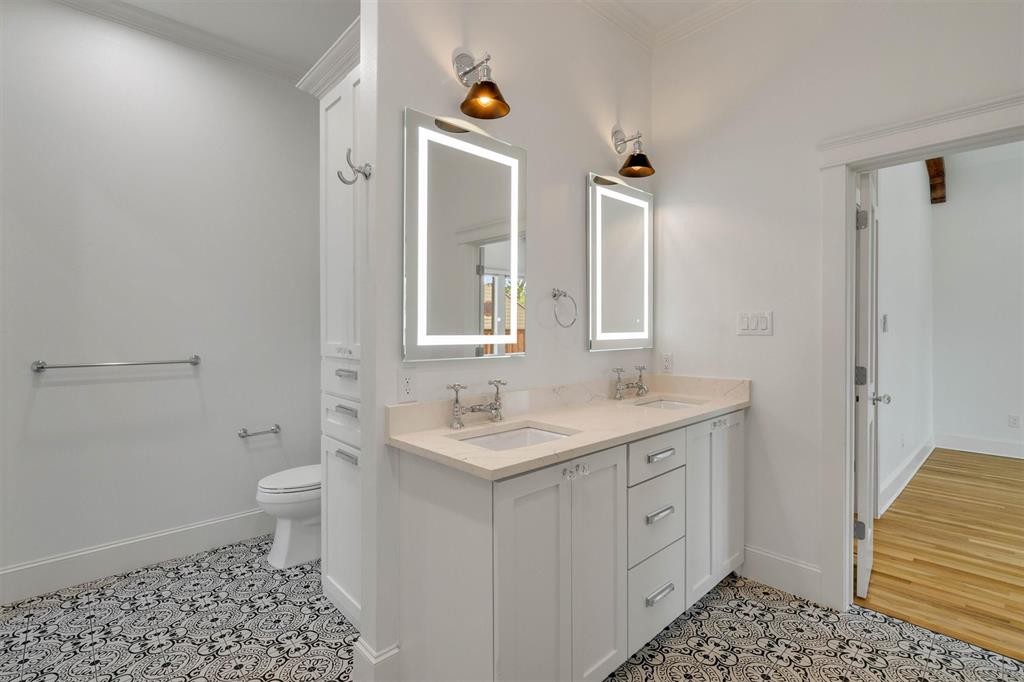 Junius Heights - Residential