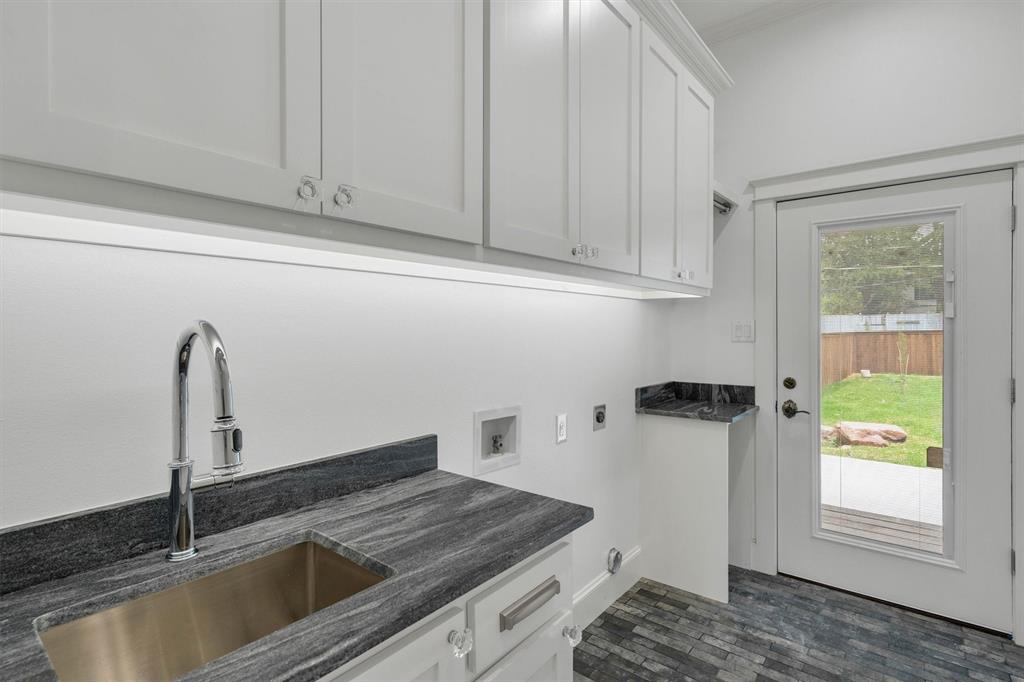 Junius Heights - Residential