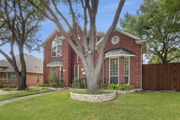 3817 PEPPERTREE DR, CARROLLTON, TX 75007 - Image b605465bb4ead30b9d9bd67e7d237d7f/745757068