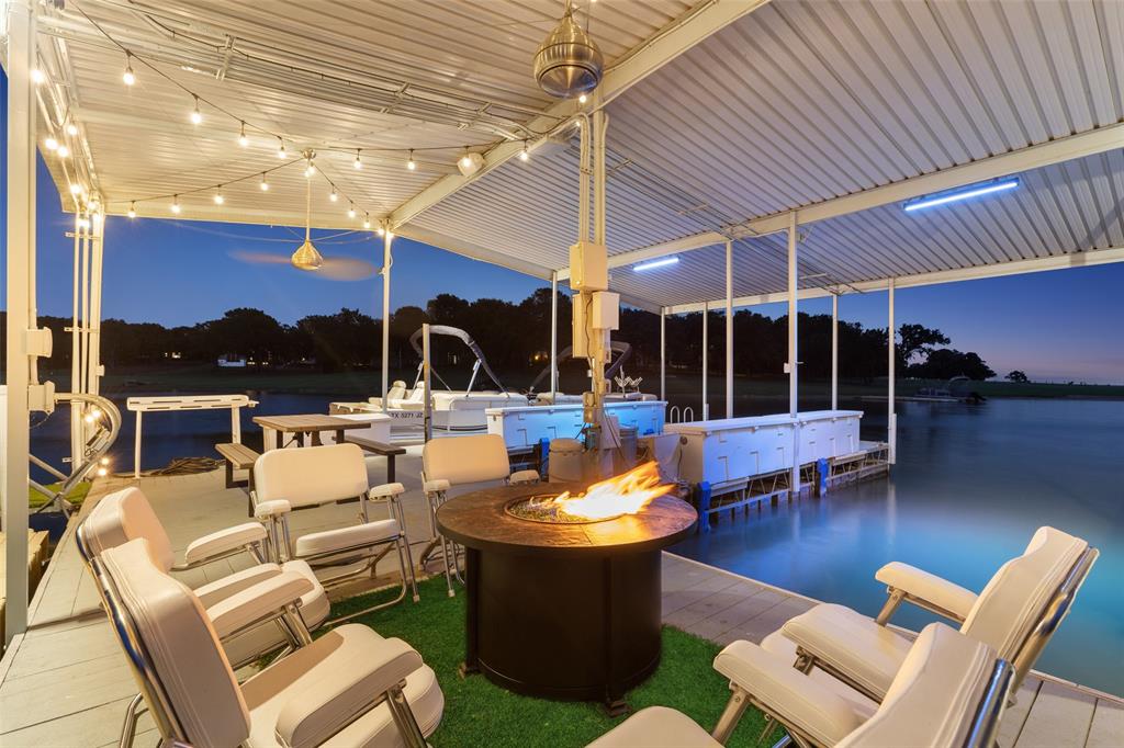 The Shores Of Lakewood Village - Residential