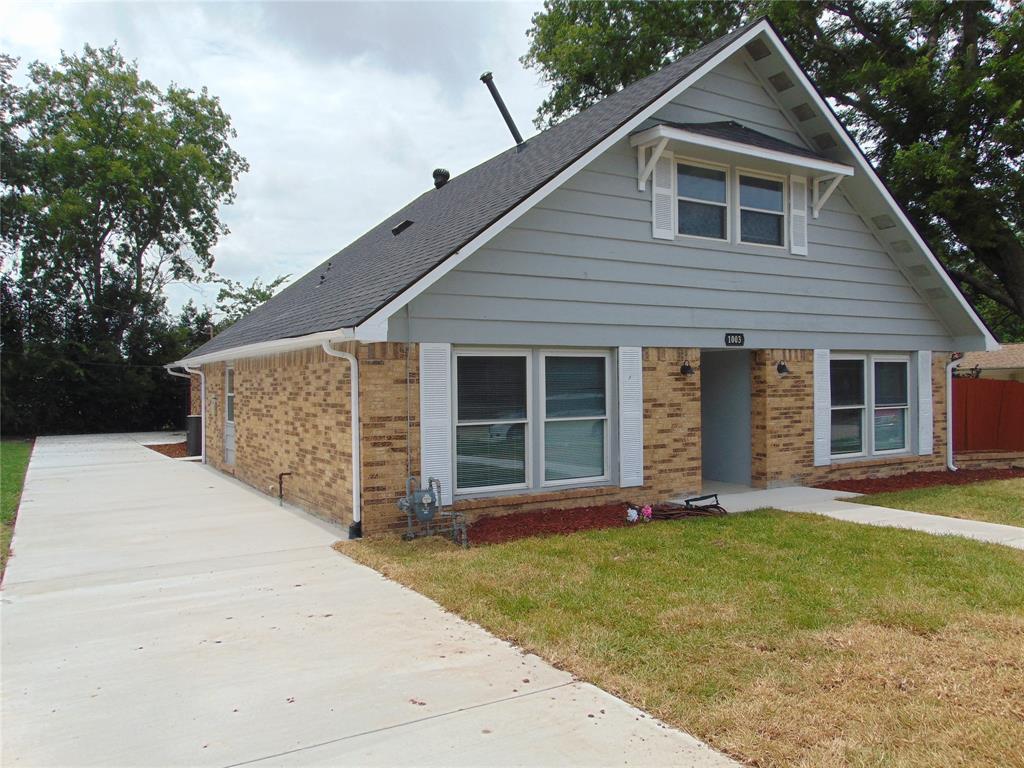 1003 Meadow View Circle