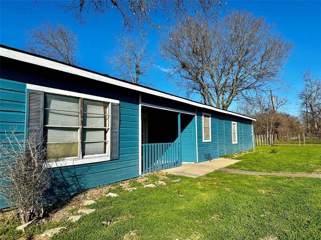 705 W Cedar Creek Parkway