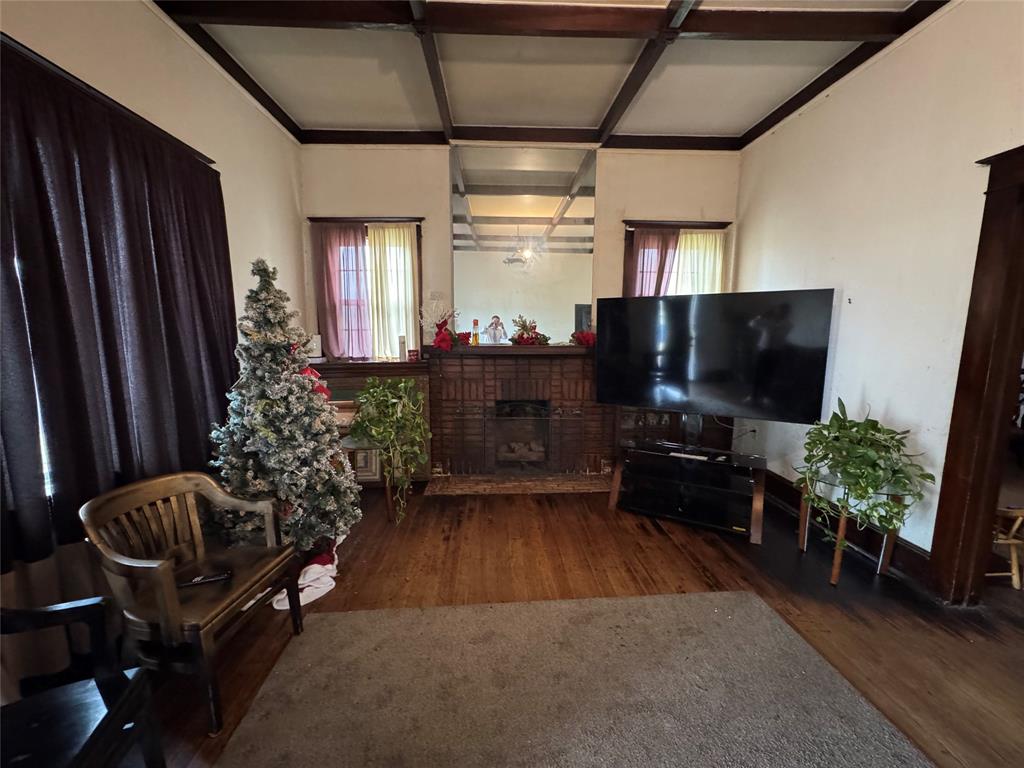 1715 Fairgrounds Drive