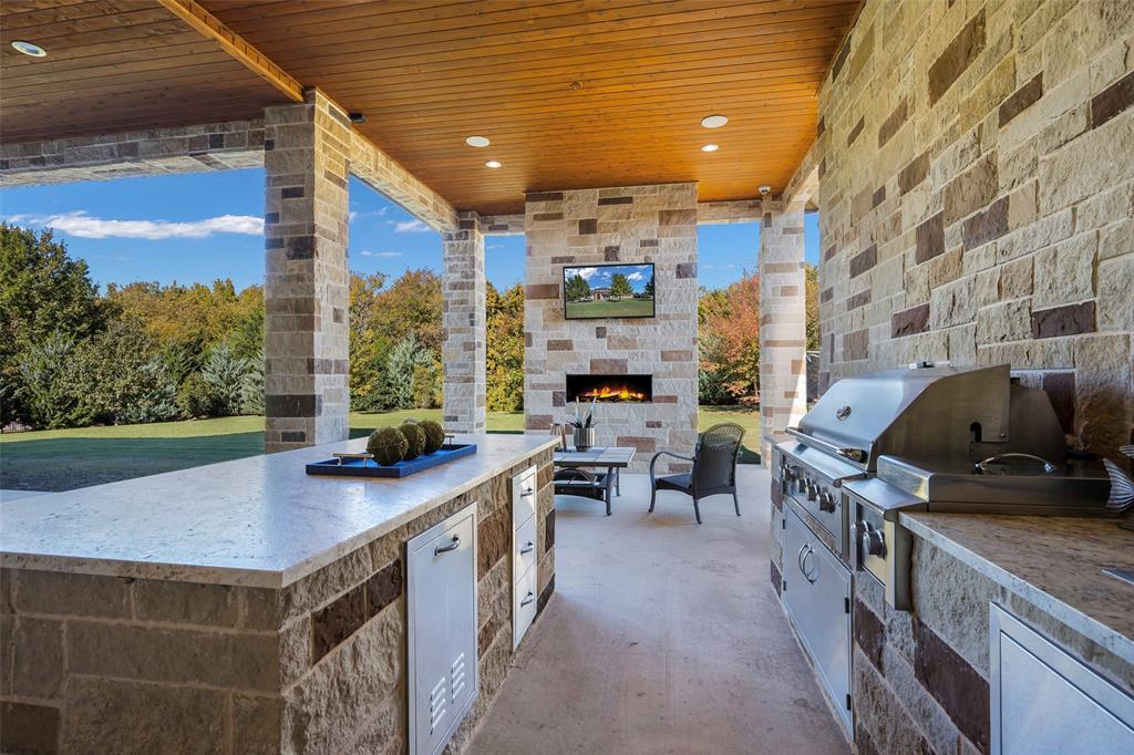 138 Whispering Winds Drive