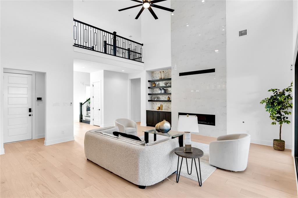 10437 Milkweed Court