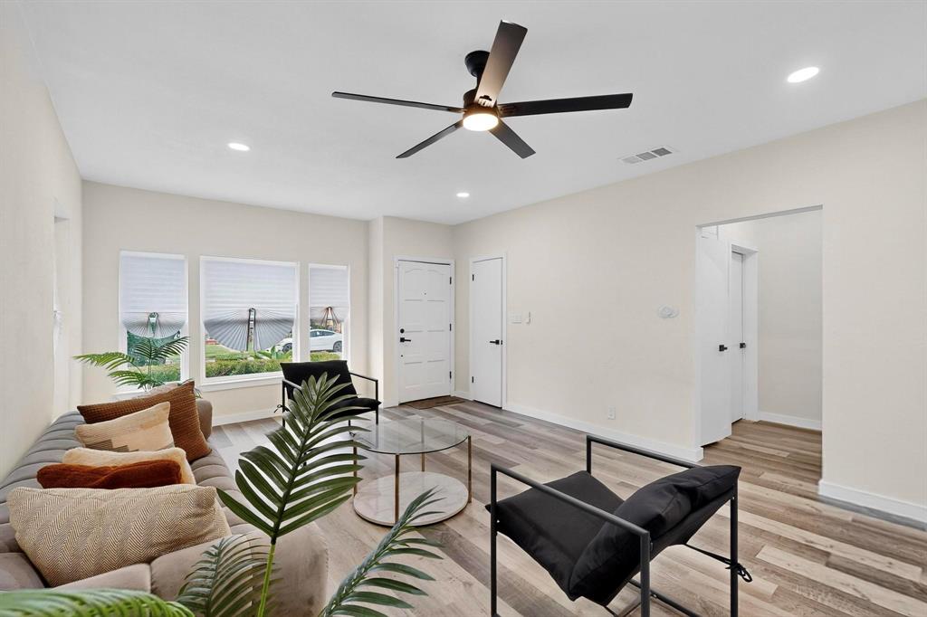 English Place - Residential