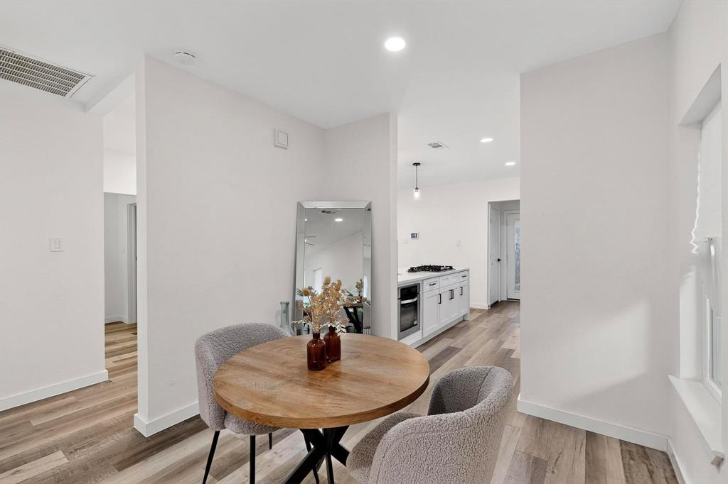 English Place - Residential