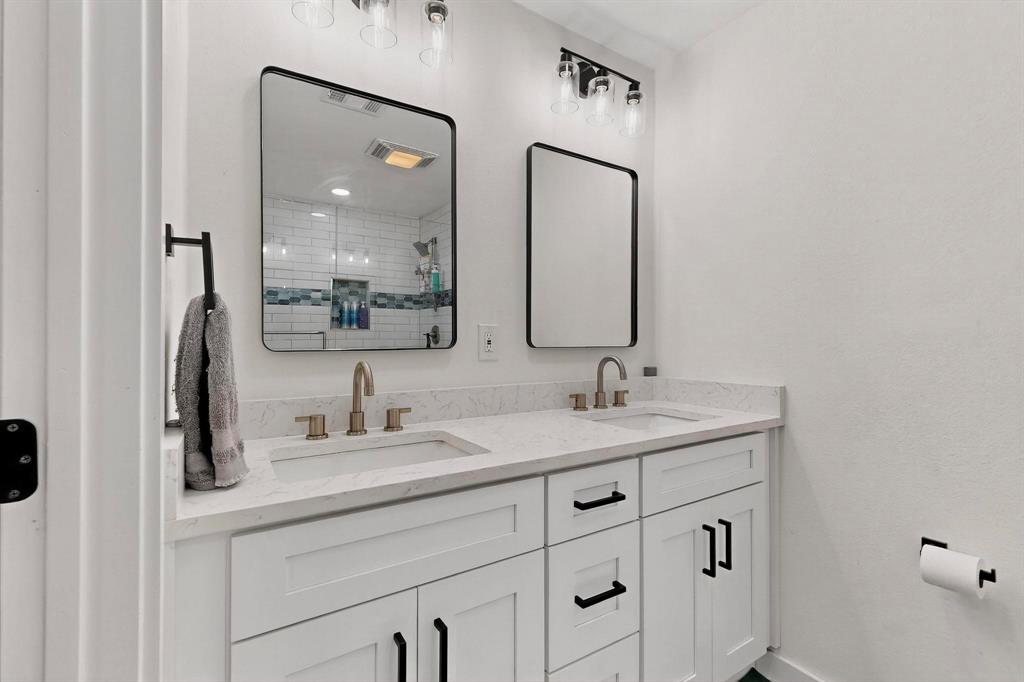 English Place - Residential