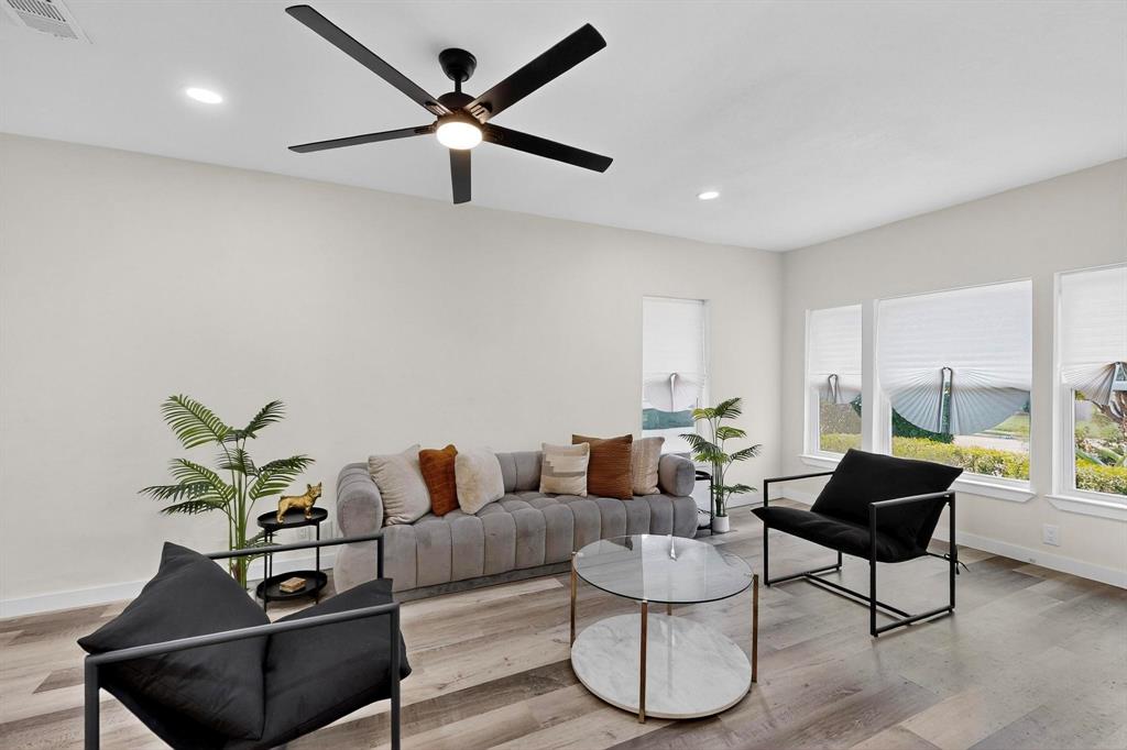 English Place - Residential