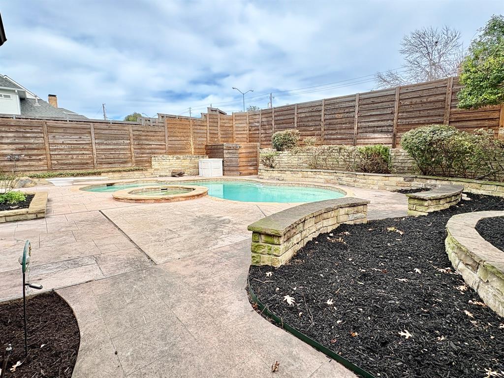 Alexanders Village Instl 02 - Residential