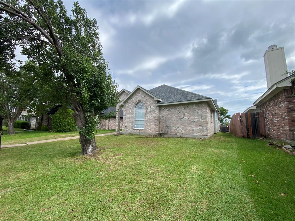 2800 Helen Lane