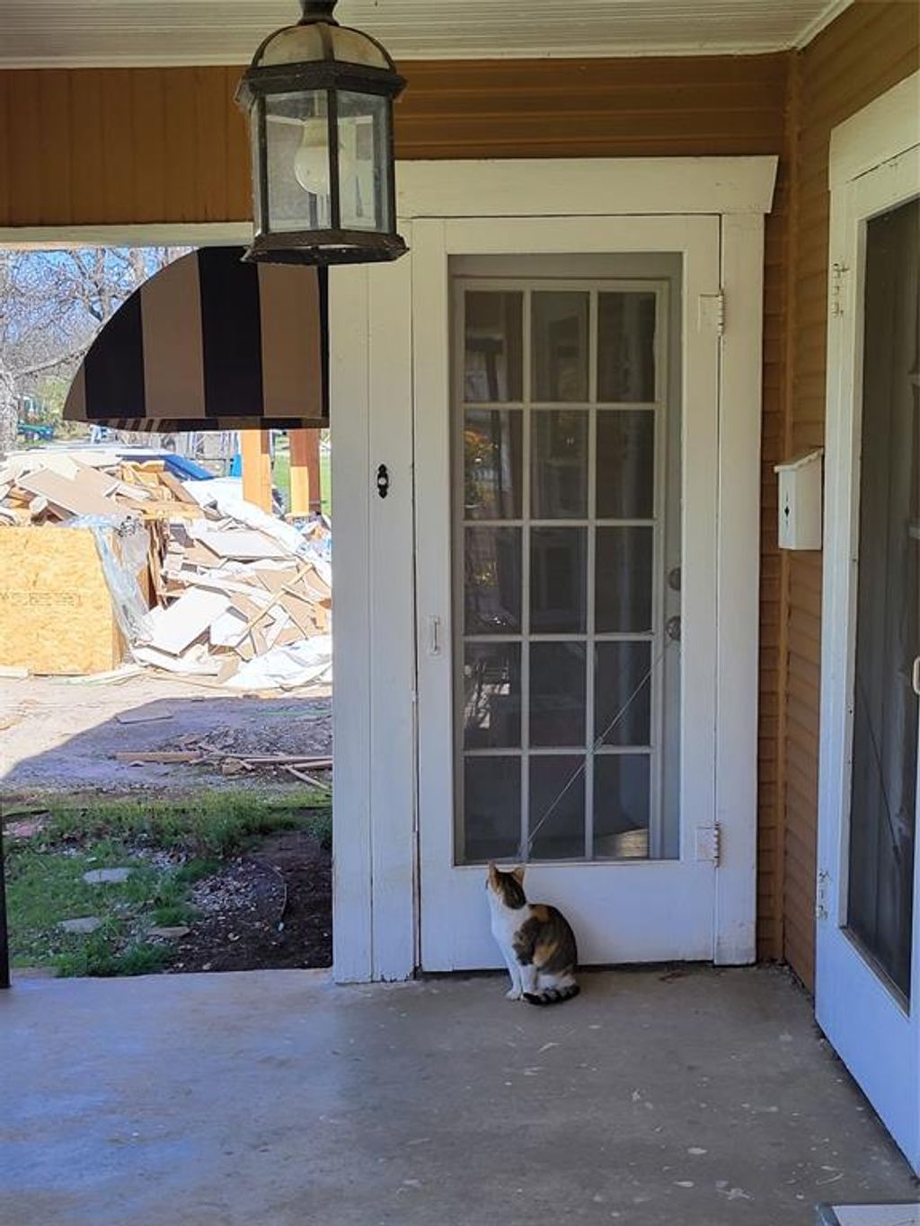 Photo of 1312 Lagonda Avenue, Fort Worth, TX 76164 (MLS # 21208693)