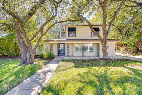 Photo of 6455 Waverly Way #A, Fort Worth, TX 76116 (MLS # 21422476)