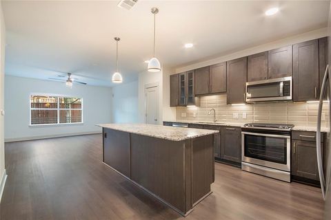 Photo of 5631 Belmont Avenue #248, Dallas, TX 75206 (MLS # 21169907)