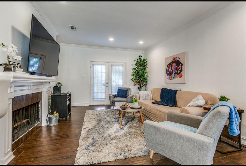 Lakeside Condos - Residential