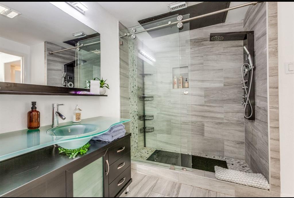 Lakeside Condos - Residential