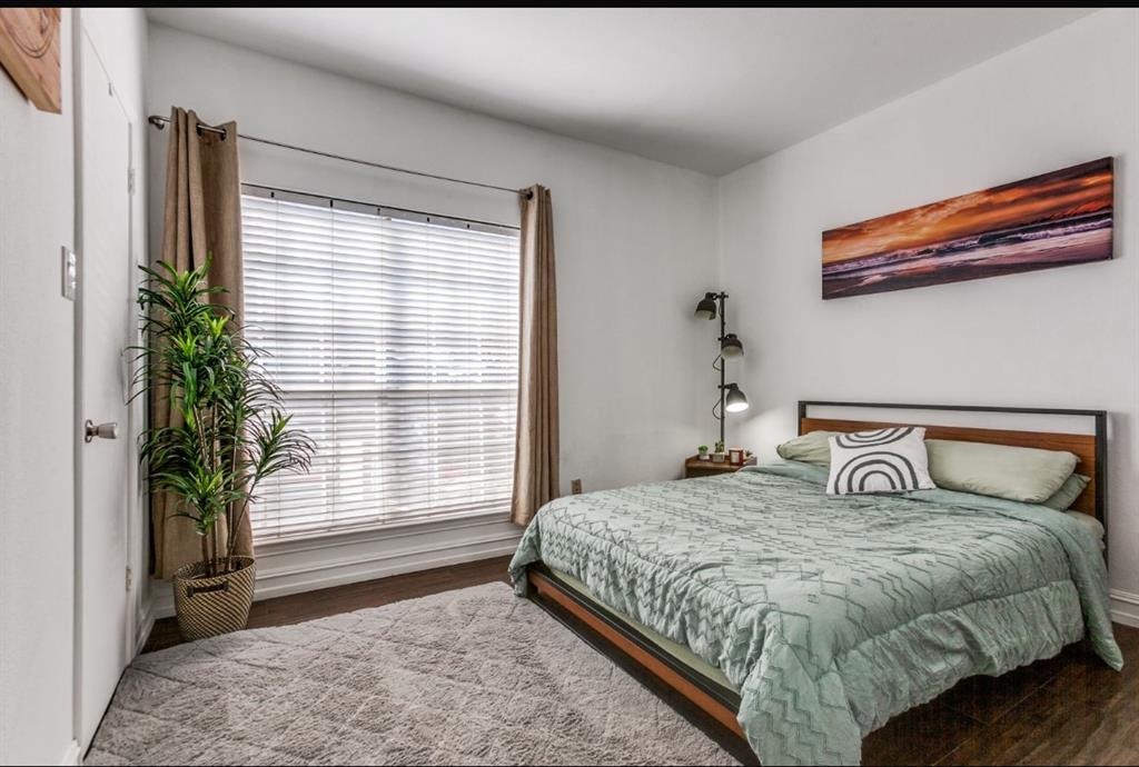 Lakeside Condos - Residential