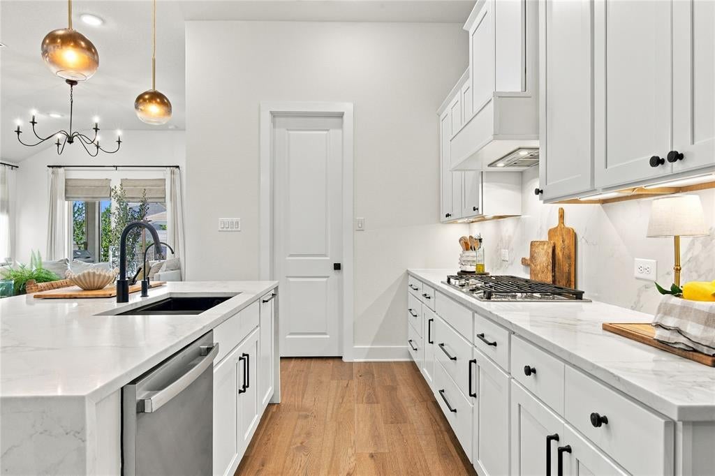 4024 Explorer Way