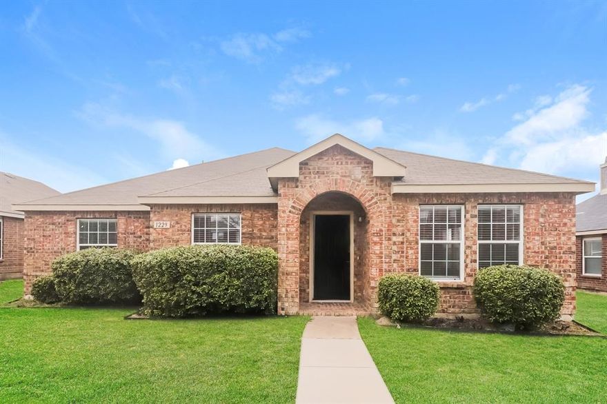 This pet-friendly home features modern finishes and a functional layout with ample kitchen storage, spacious living areas, and abundant natural light throughout. The private yard offers space suitable for gardening or outdoor relaxation. Conveniently located near schools, parks, dining, and local amenities. Technology-enabled maintenance services provide added convenience, and self-touring is available daily from 8 AM to 8 PM. Application details: one-time application fee of $50 per adult, a security deposit equal to one month’s rent, and applicable fees for pets ($250 non-refundable deposit + $35 per month per pet), pools ($150 per month), septic systems ($15 per month), and any applicable HOA amenity fees. We do not advertise on Craigslist or request payment by check, cash, wire transfer, or cash apps.