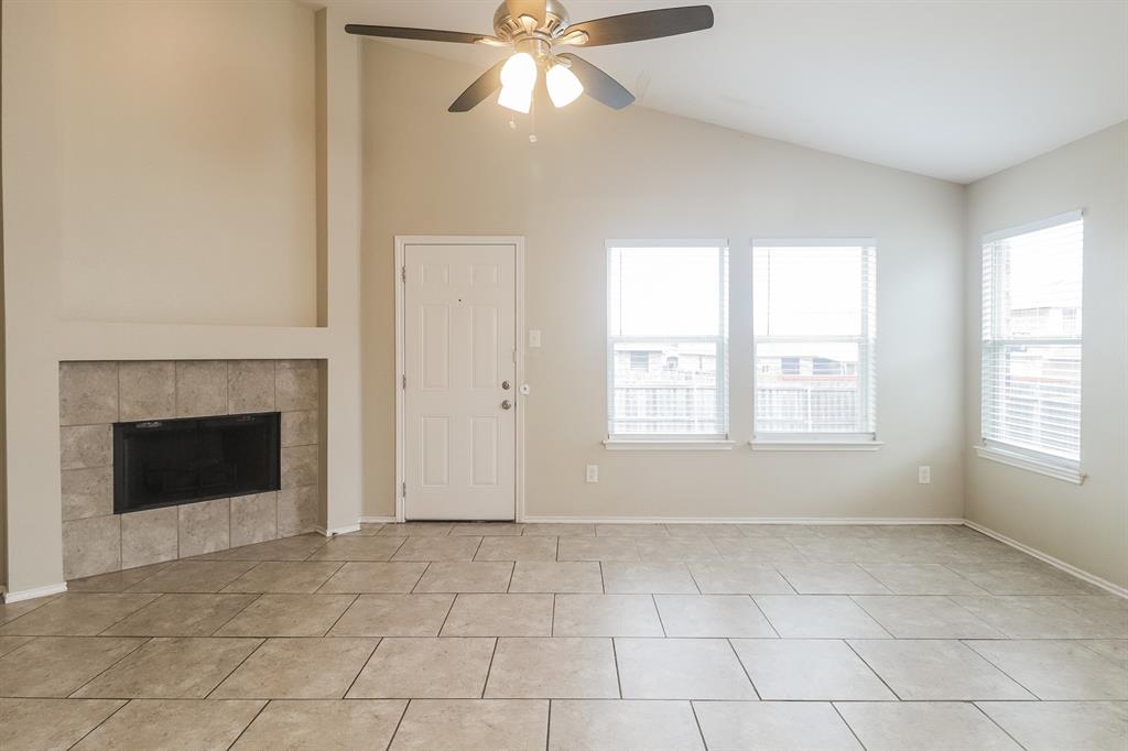 Meadowview Ph 03 - Residential Lease