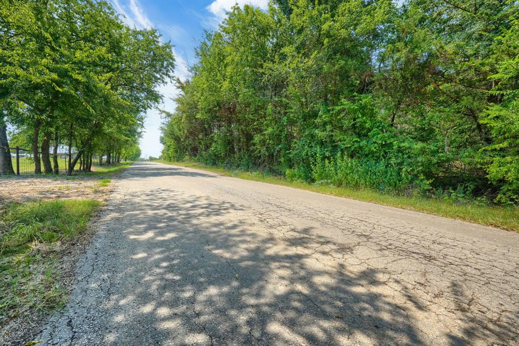 Post Oak Lakes - Land